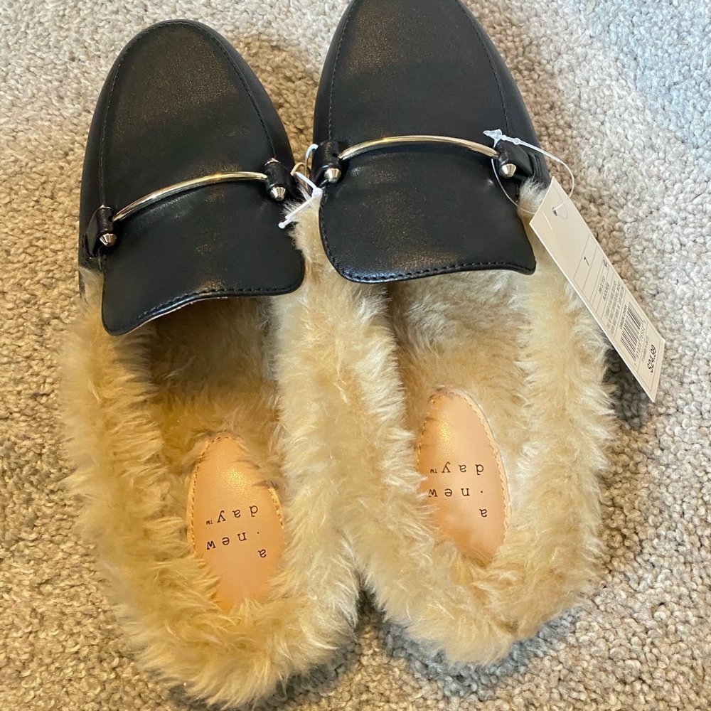 A New Day Fur faux leather Loafer Mules size 7 black
